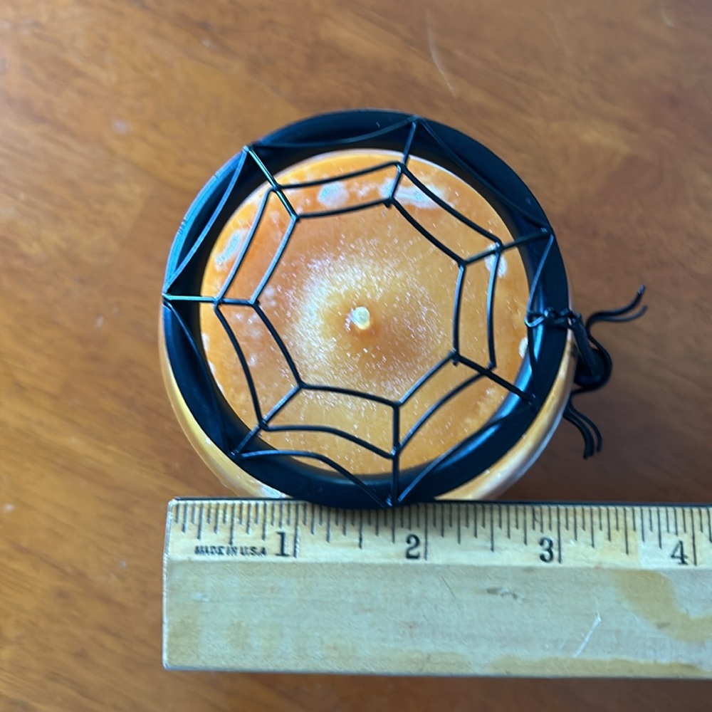Yankee Candle Halloween Illuma-lid Metal Topper Spider Web -Hanging Spider chain - Picture 6 of 6